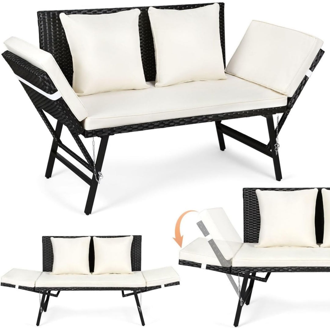 divanetti beige resistente con cuscini
